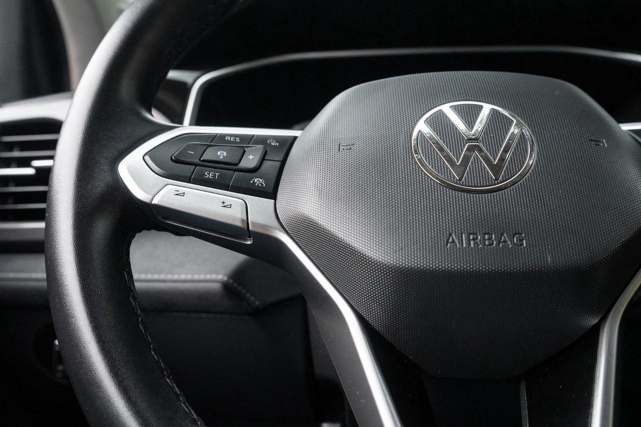 2025 Volkswagen Taos Comfortline Black Edition Photo