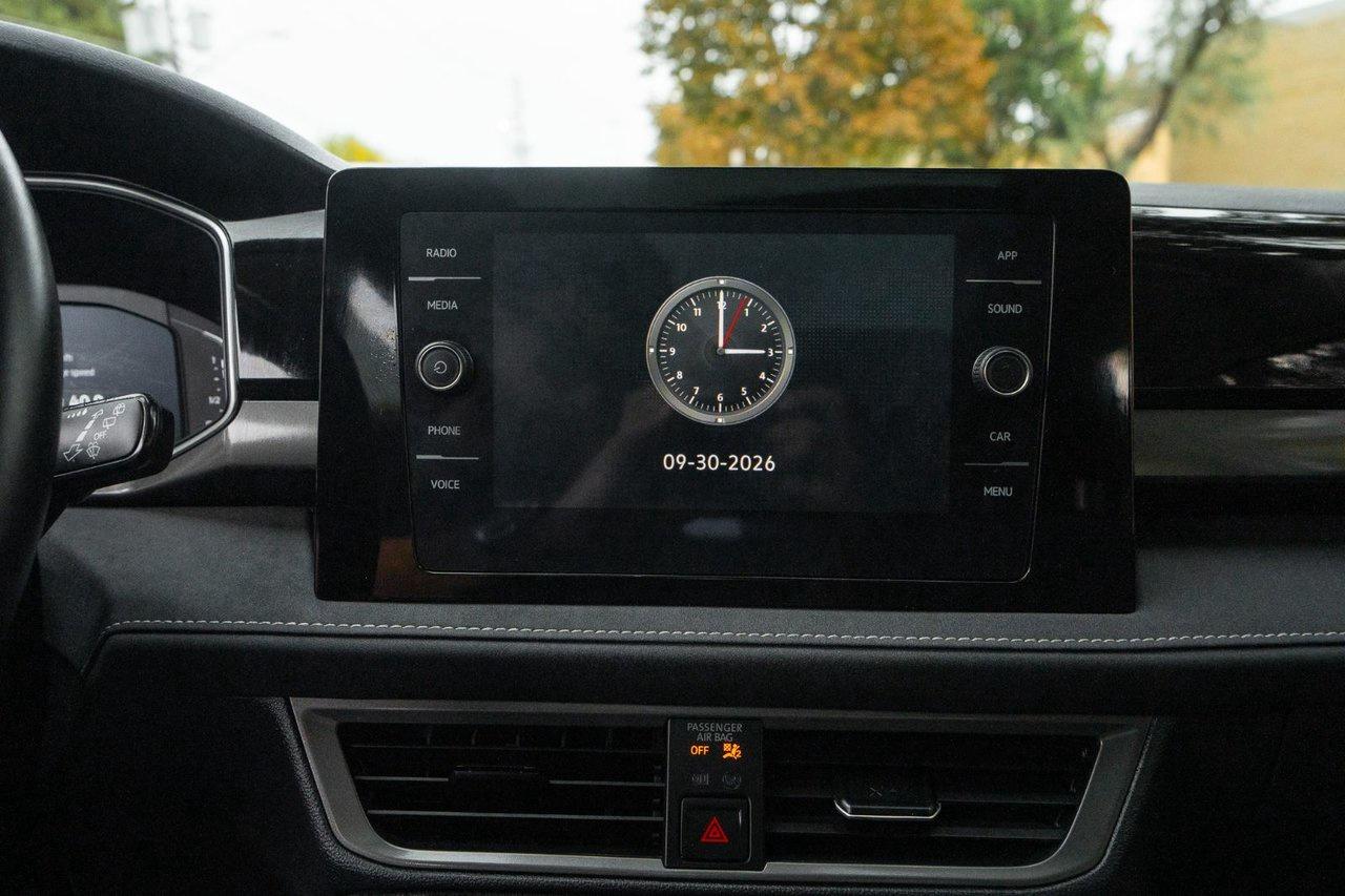 2025 Volkswagen Taos Comfortline Black Edition Photo
