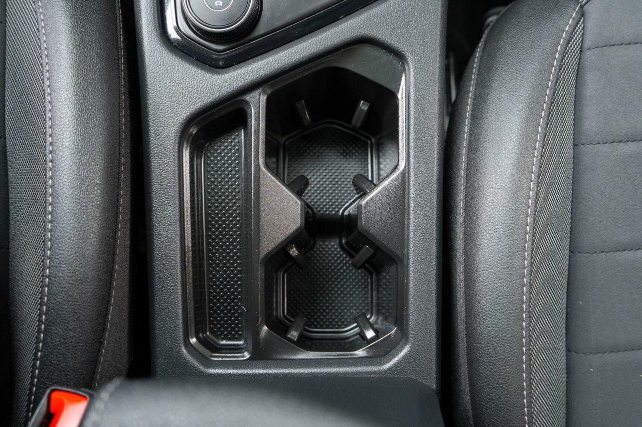 2025 Volkswagen Taos Comfortline Black Edition Photo