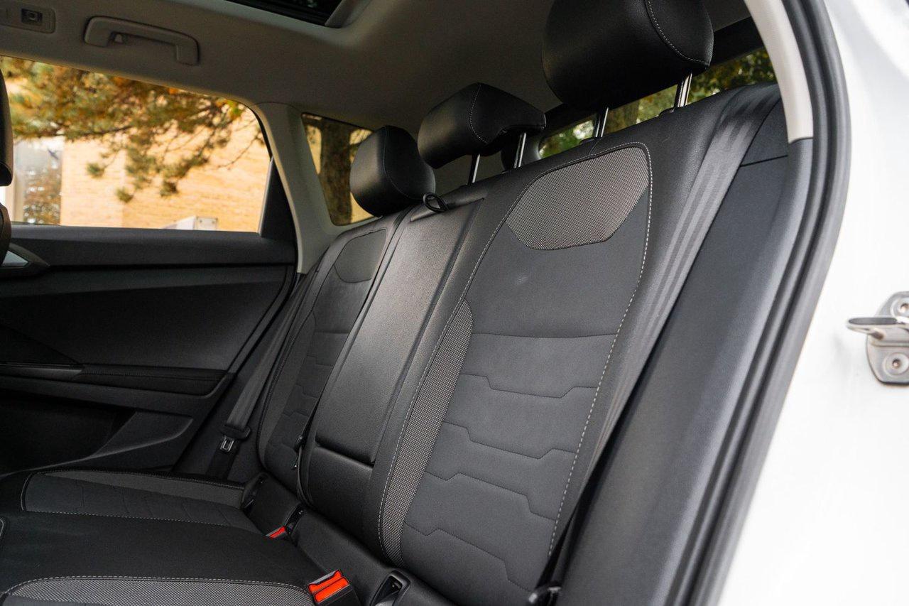 2025 Volkswagen Taos Comfortline Black Edition Photo