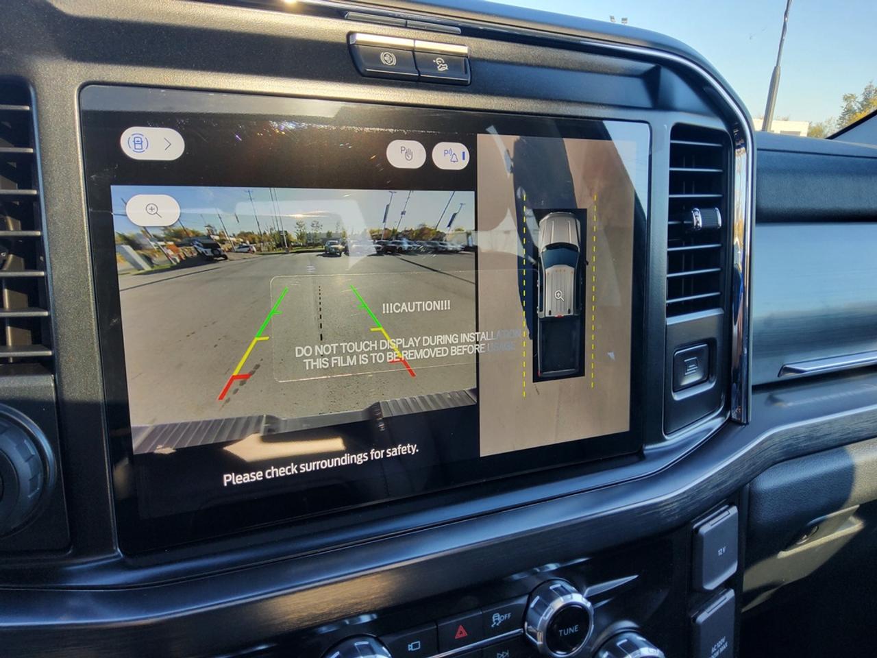 2026 Ford F-250 Super Duty SRW Lariat Photo