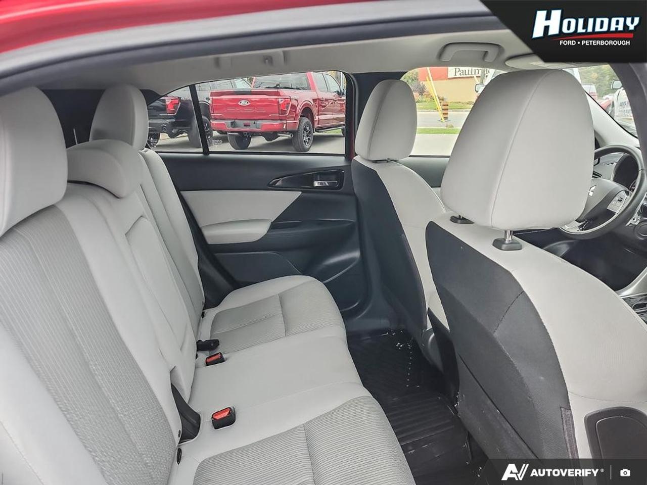 2022 Mitsubishi Eclipse Cross SE Photo