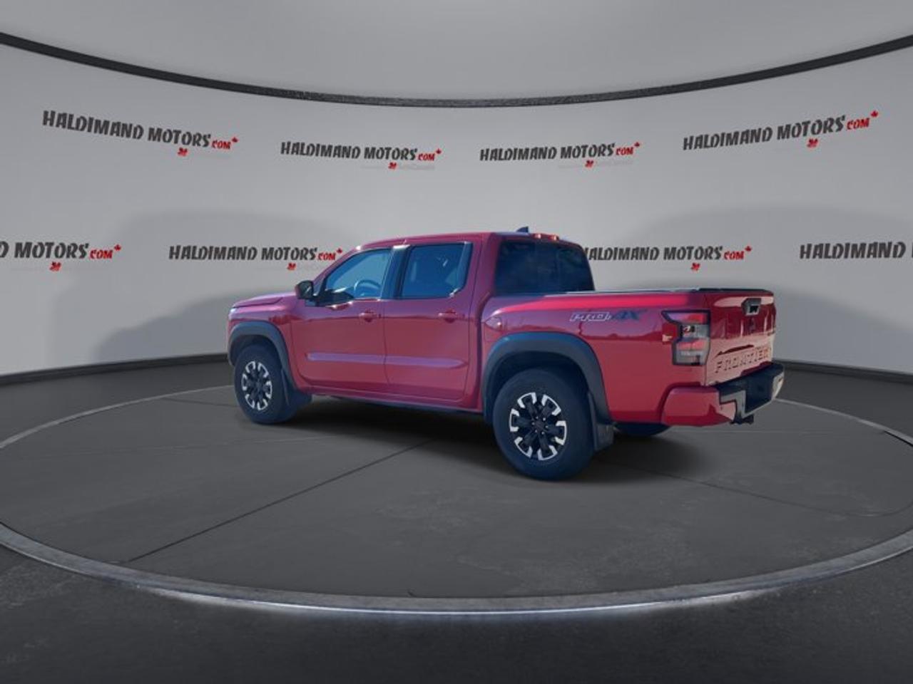 2022 Nissan Frontier PRO-4X Crew Cab 5' Bed 4x4 | No Accidents Photo