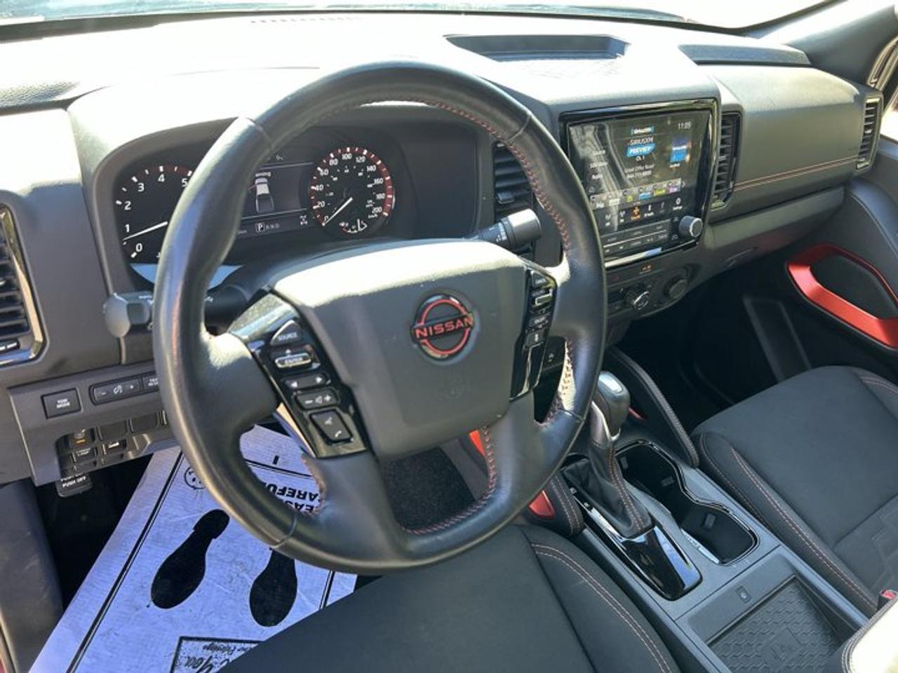 2022 Nissan Frontier PRO-4X Crew Cab 5' Bed 4x4 | No Accidents Photo