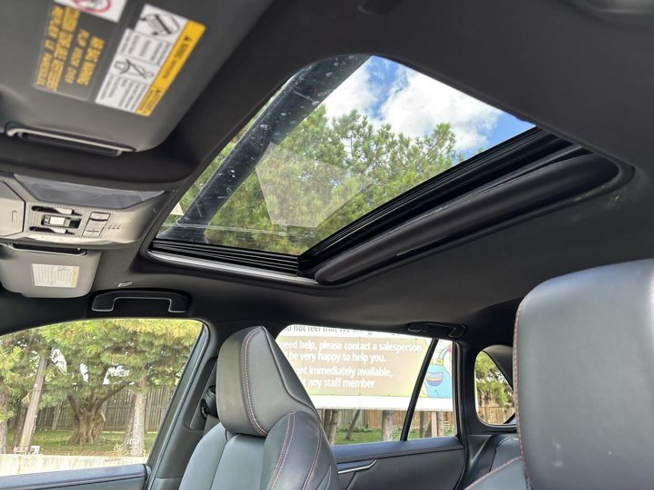 2025 Toyota RAV4 Plug-In Hybrid XSE AWD | No Accidents | Leather Seats | Heated Steering Photo