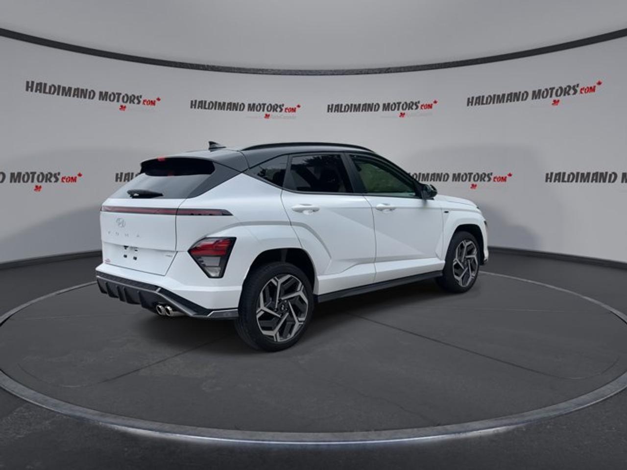 2025 Hyundai KONA N Line | No Accidents | Sunroof | Heated Steering Wheel Photo