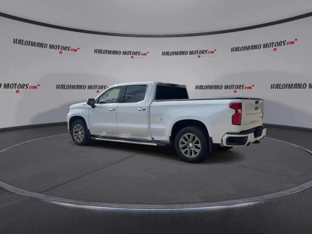 2022 Chevrolet Silverado 1500 LTD High Country Crew Cab 6.5' Box 4WD | No Accidents Photo