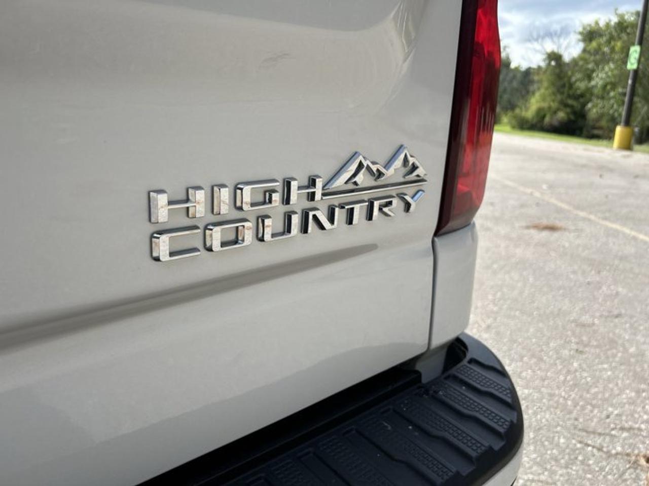 2022 Chevrolet Silverado 1500 LTD High Country Crew Cab 6.5' Box 4WD | No Accidents Photo