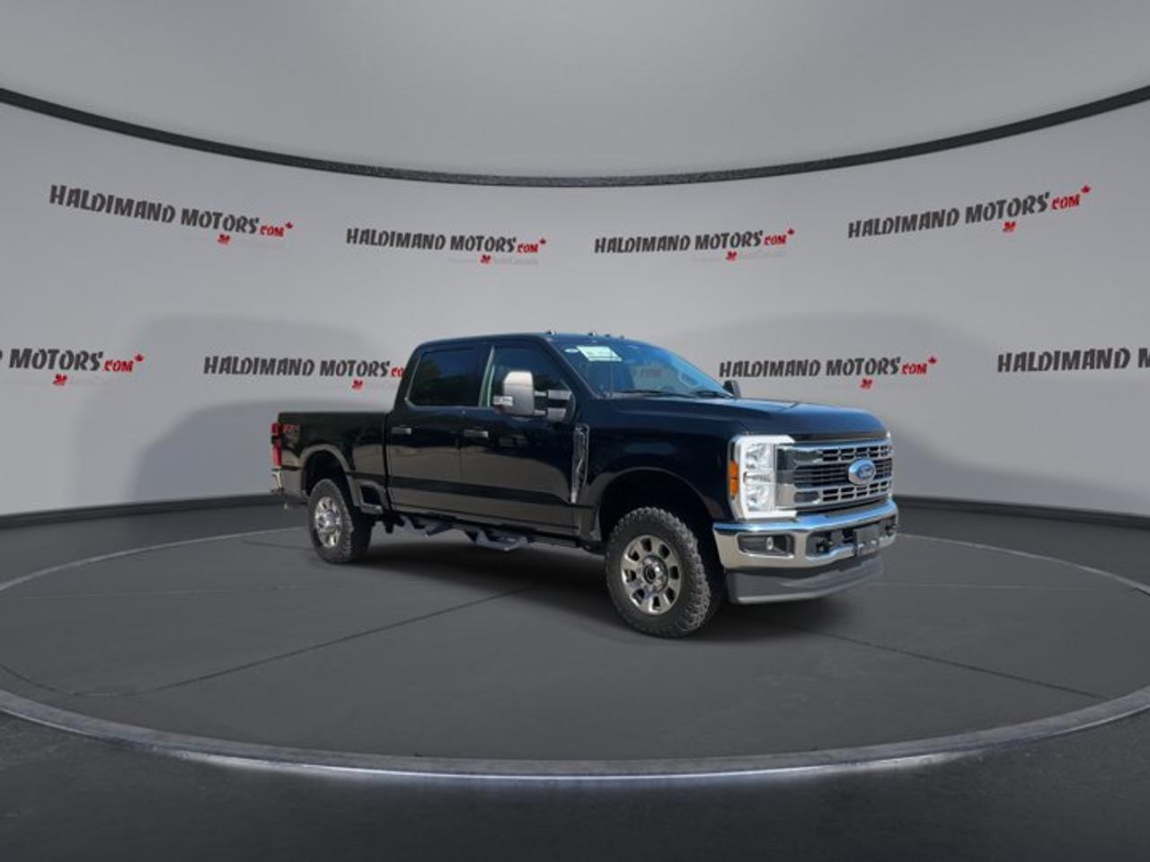 2023 Ford F-250 Super Duty SRW XLT Crew Cab 6.75' Box 4WD | No Accidents | 360 Camera Photo1