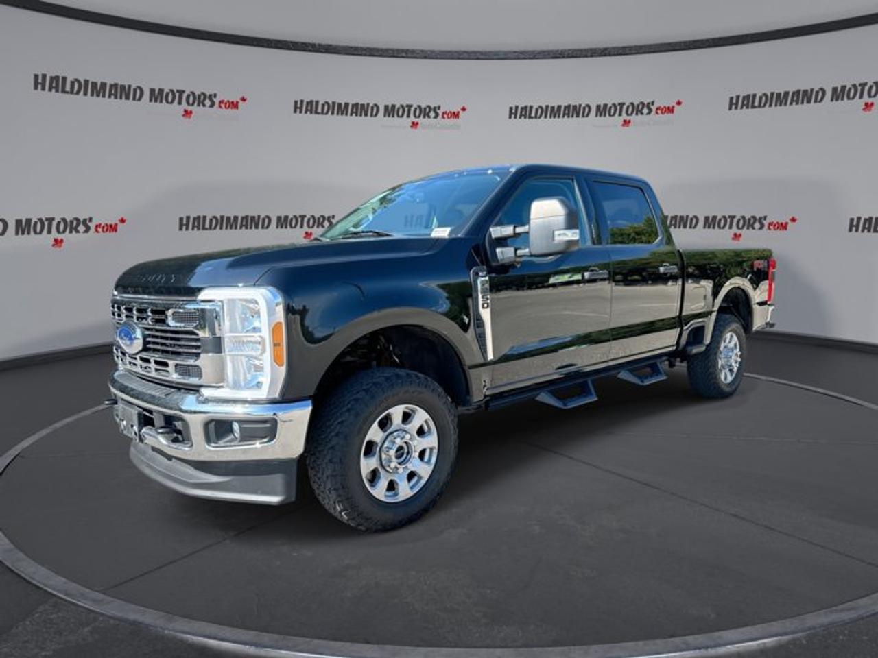 2023 Ford F-250 Super Duty SRW XLT Crew Cab 6.75' Box 4WD | No Accidents | 360 Camera Photo