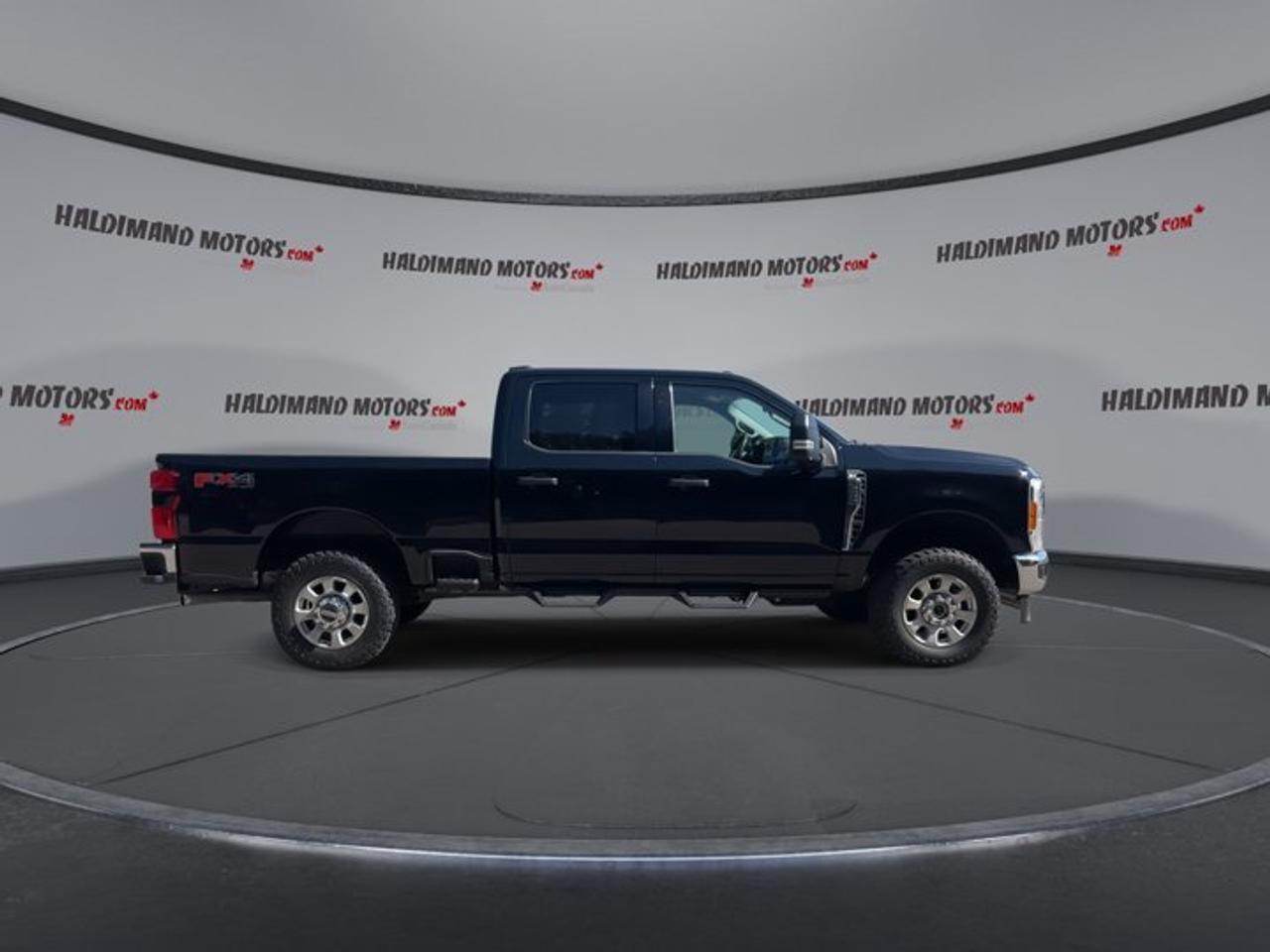 2023 Ford F-250 Super Duty SRW XLT Crew Cab 6.75' Box 4WD | No Accidents | 360 Camera Photo