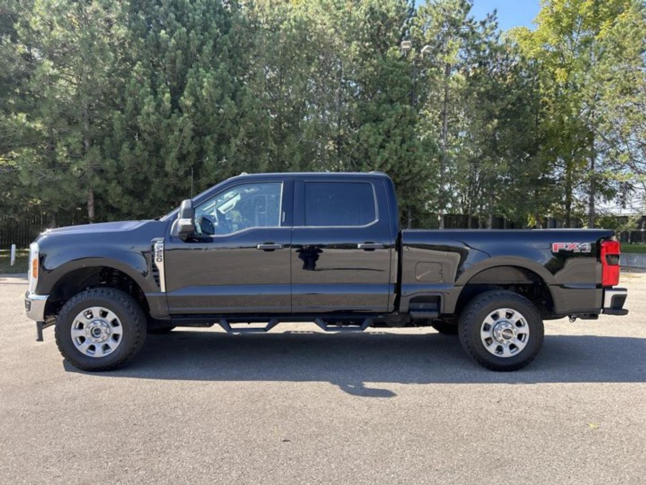 2023 Ford F-250 Super Duty SRW XLT Crew Cab 6.75' Box 4WD | No Accidents | 360 Camera Photo