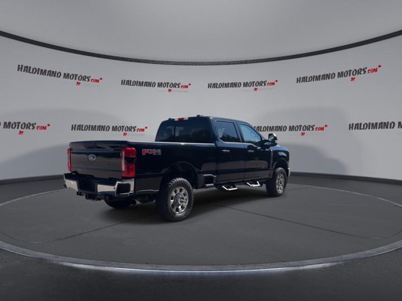 2023 Ford F-250 Super Duty SRW XLT Crew Cab 6.75' Box 4WD | No Accidents | 360 Camera Photo