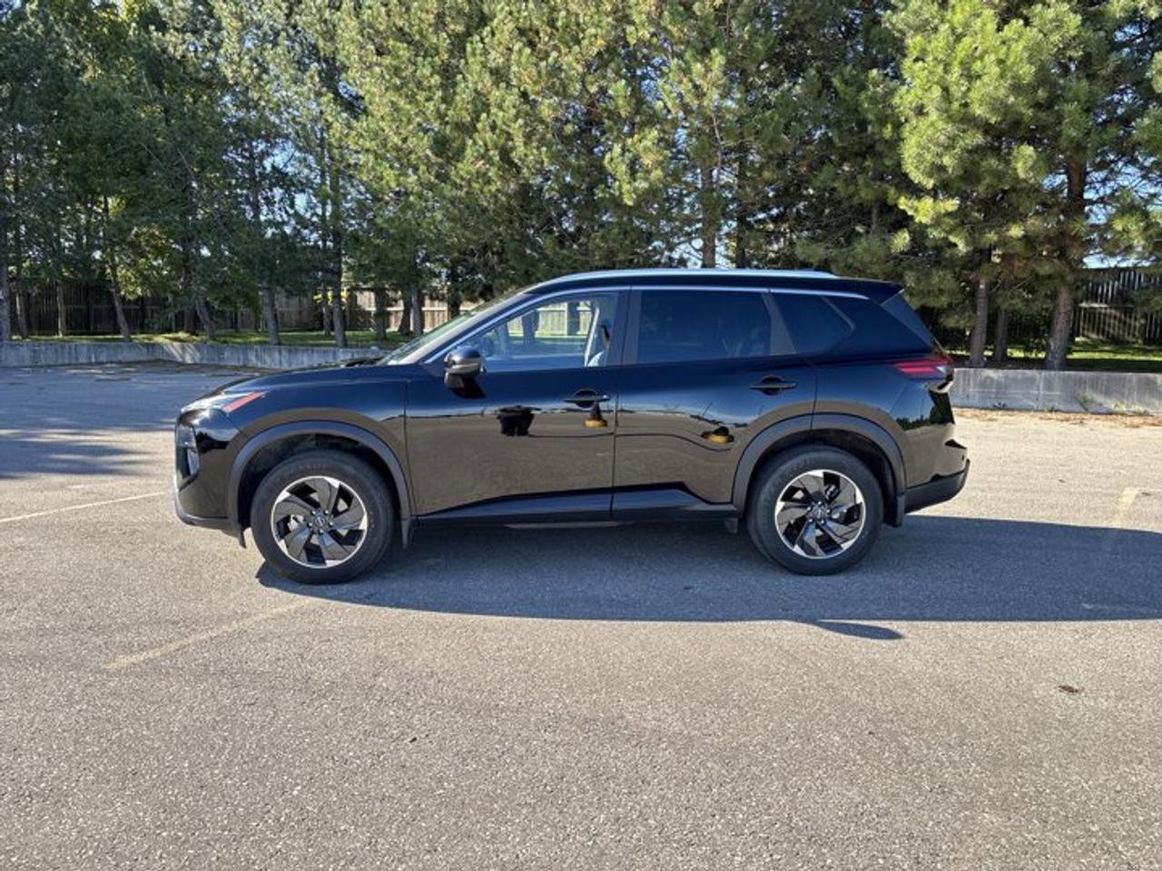 2026 Nissan Rogue SV AWD | One Owner | No Accidents | Pano. Roof Photo
