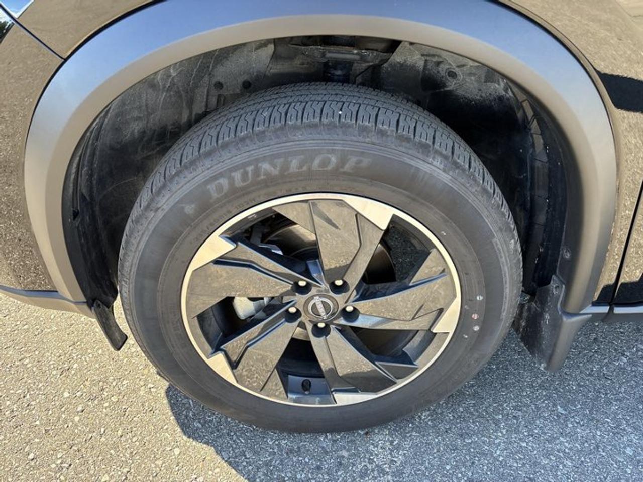2026 Nissan Rogue SV AWD | One Owner | No Accidents | Pano. Roof Photo