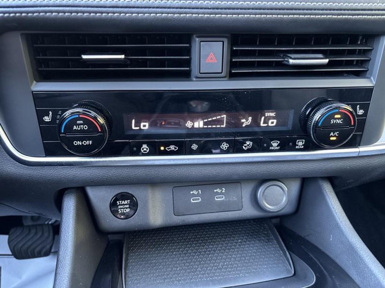 2026 Nissan Rogue SV AWD | One Owner | No Accidents | Pano. Roof Photo