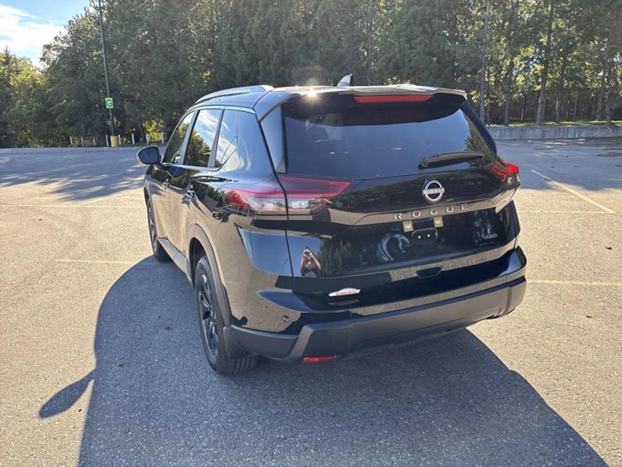 2026 Nissan Rogue SV AWD | One Owner | No Accidents | Pano. Roof Photo