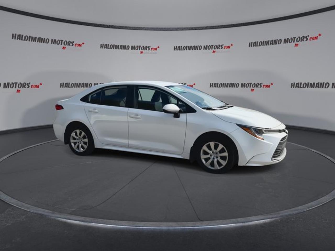 2024 Toyota Corolla LE | ONE OWNER | NO ACCIDENTS Photo1