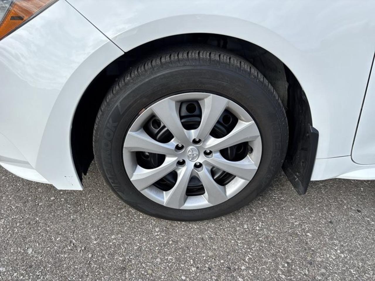 2024 Toyota Corolla LE | ONE OWNER | NO ACCIDENTS Photo