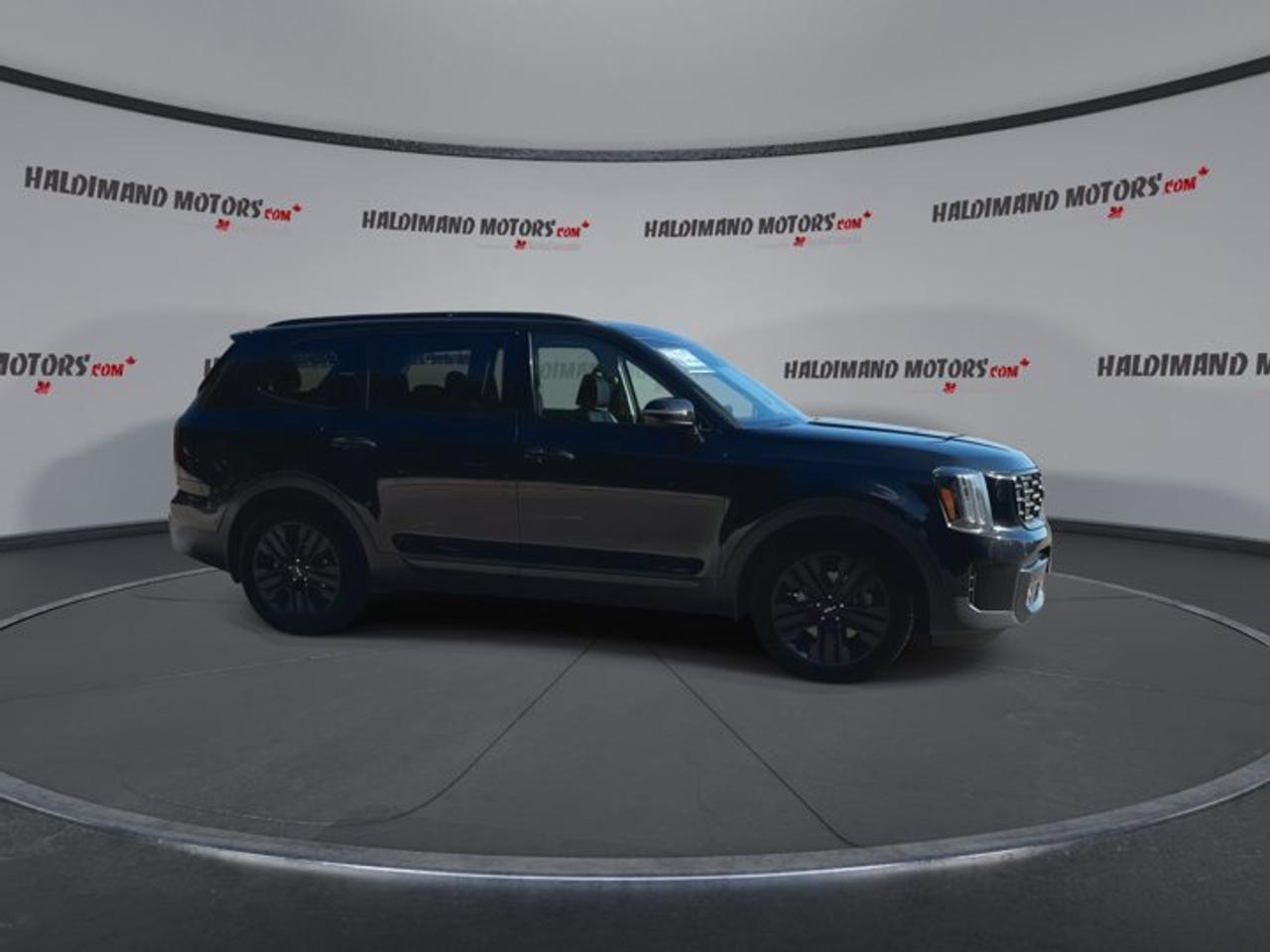 2023 Kia Telluride SX AWD | No Accidents | Vent. Front Seats | Heated Steering Photo1