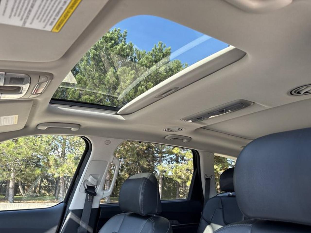 2023 Kia Telluride SX AWD | No Accidents | Vent. Front Seats | Heated Steering Photo