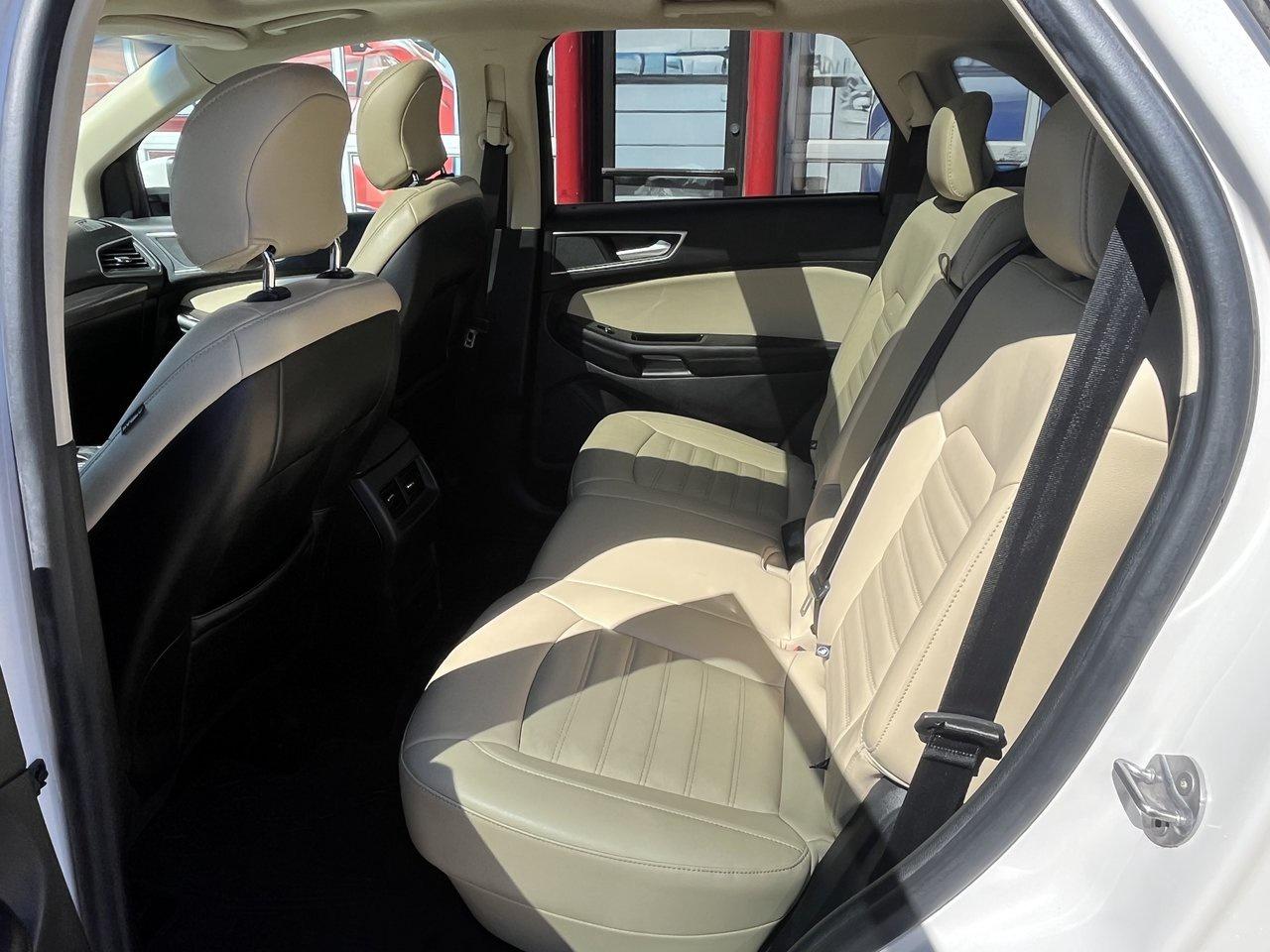 2018 Ford Edge SEL Photo