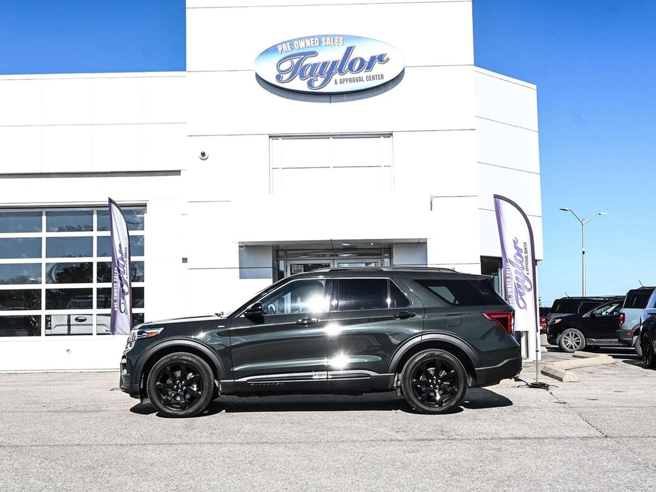 2024 Ford Explorer ST-Line Photo
