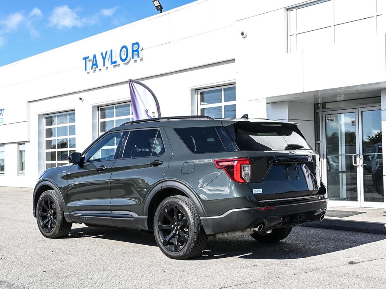 2024 Ford Explorer ST-Line Photo