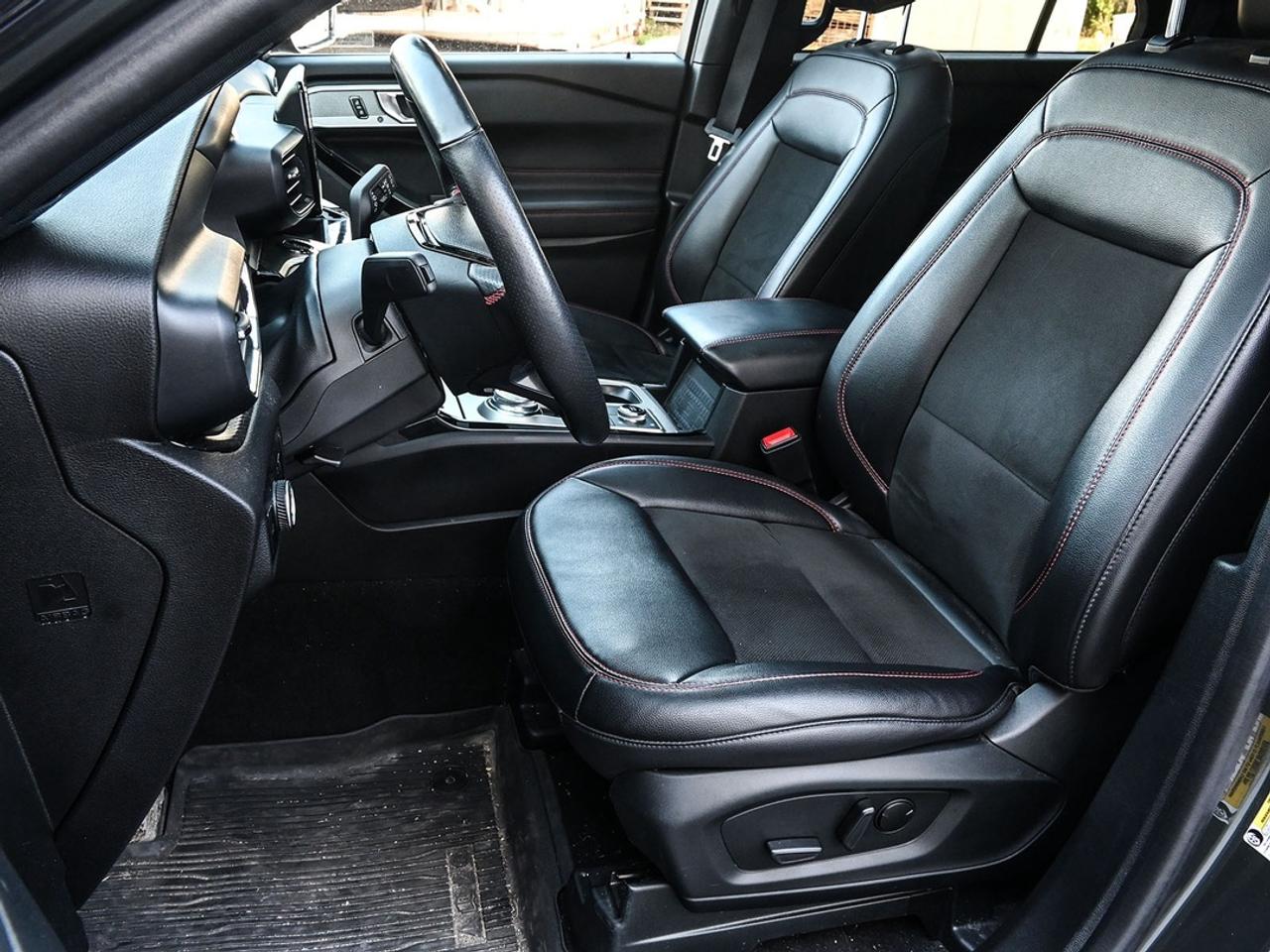 2024 Ford Explorer ST-Line Photo