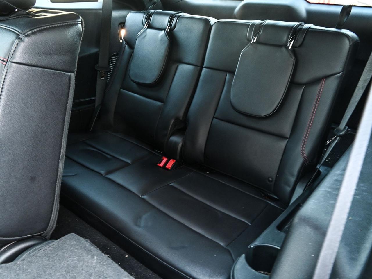 2024 Ford Explorer ST-Line Photo