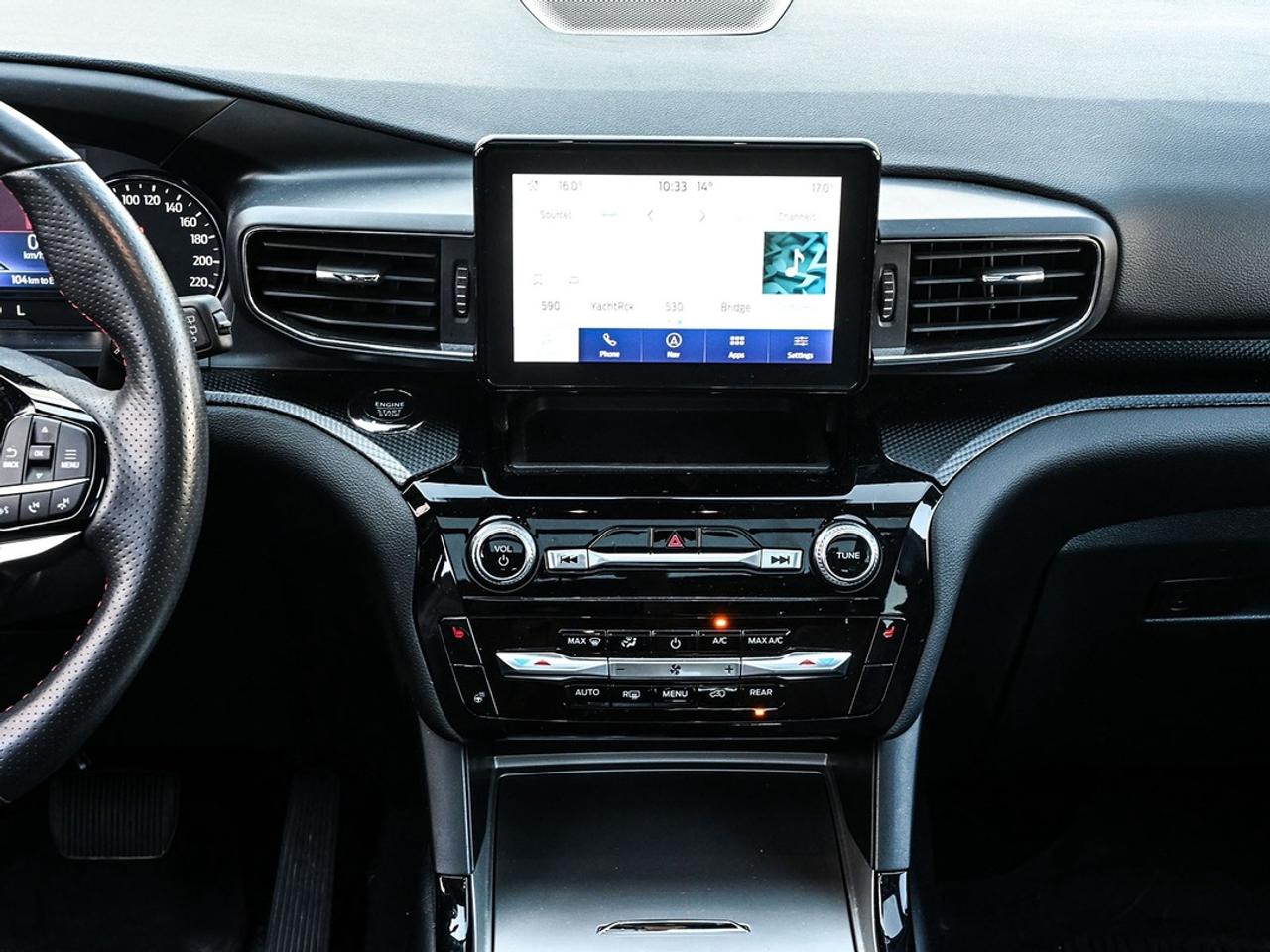2024 Ford Explorer ST-Line Photo