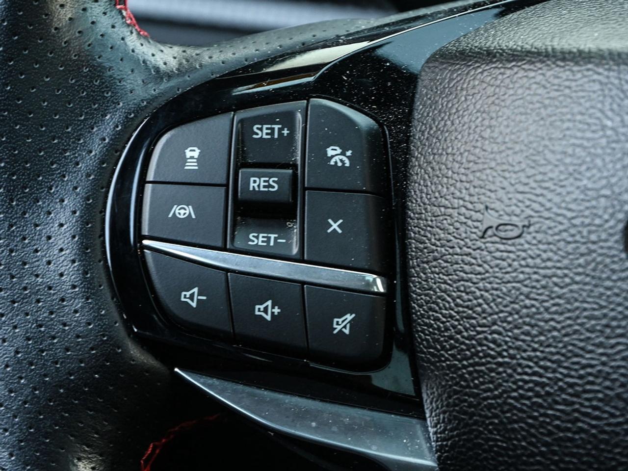 2024 Ford Explorer ST-Line Photo