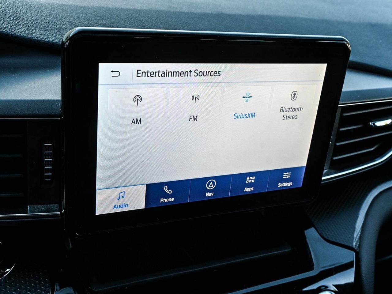 2024 Ford Explorer ST-Line Photo