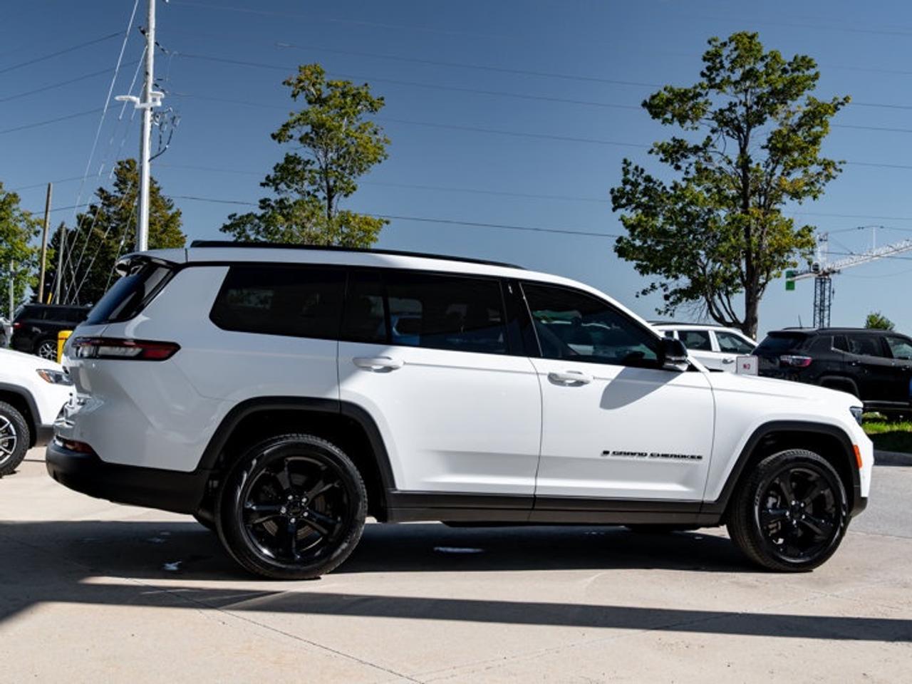 2025 Jeep Grand Cherokee L Limited Photo