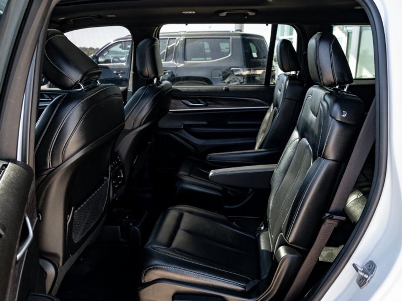 2025 Jeep Grand Cherokee L Limited Photo