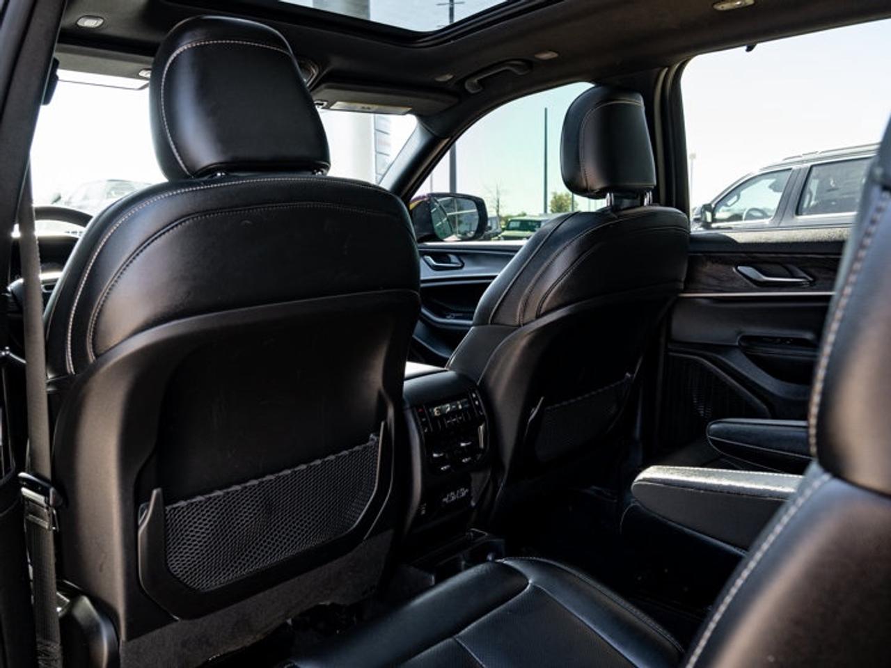 2025 Jeep Grand Cherokee L Limited Photo