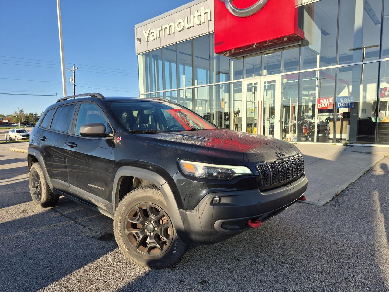 2020 Jeep Cherokee Trailhawk Photo