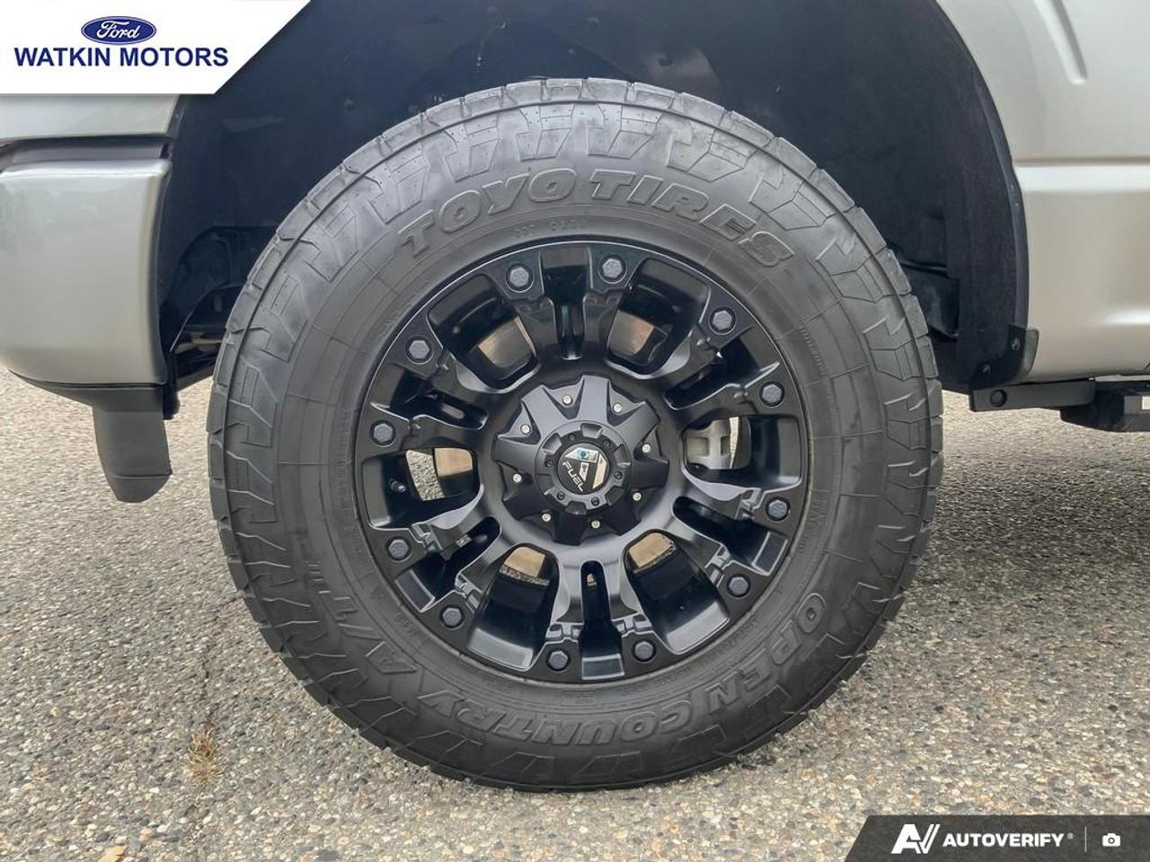 2023 Ford F-150 Supercrew 4x4 LARIAT Photo8