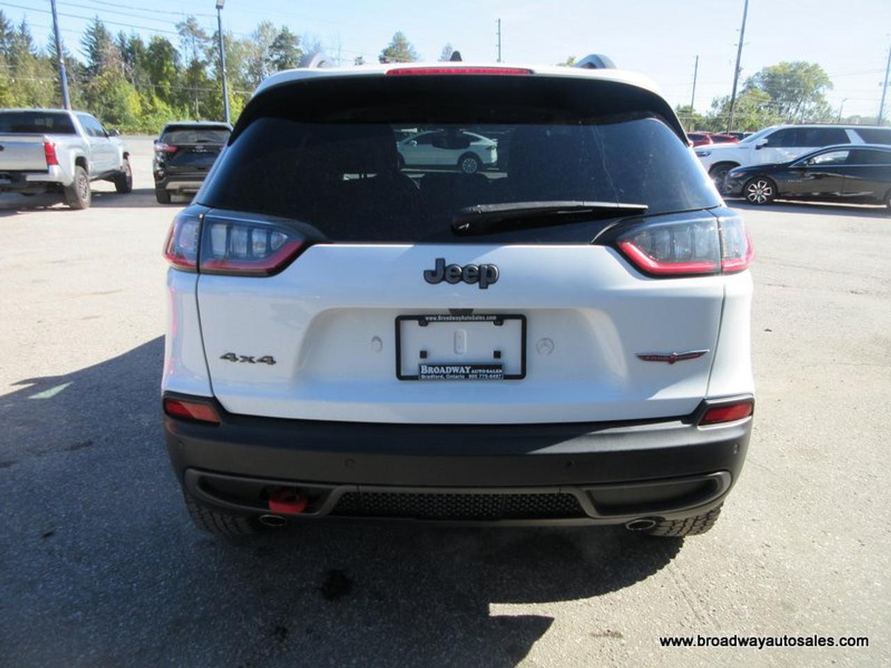 2021 Jeep Cherokee LOADED TRAIL-HAWK-MODEL 5 PASSENGER 3.2L - V6.. 4X4.. LEATHER.. HEATED SEATS & WHEEL.. BACK-UP CAMERA.. BLUETOOTH SYSTEM.. Photo