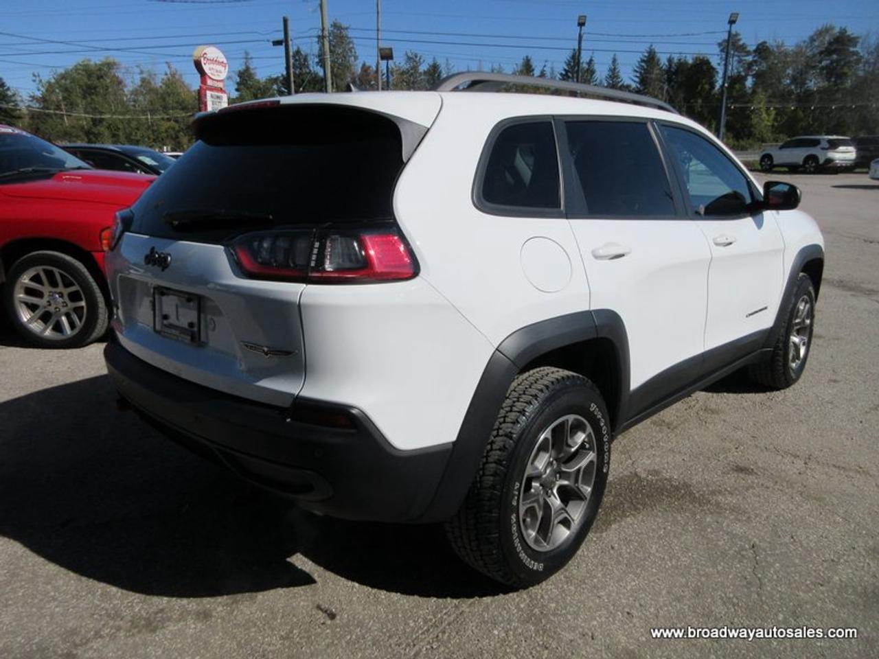 2021 Jeep Cherokee LOADED TRAIL-HAWK-MODEL 5 PASSENGER 3.2L - V6.. 4X4.. LEATHER.. HEATED SEATS & WHEEL.. BACK-UP CAMERA.. BLUETOOTH SYSTEM.. Photo