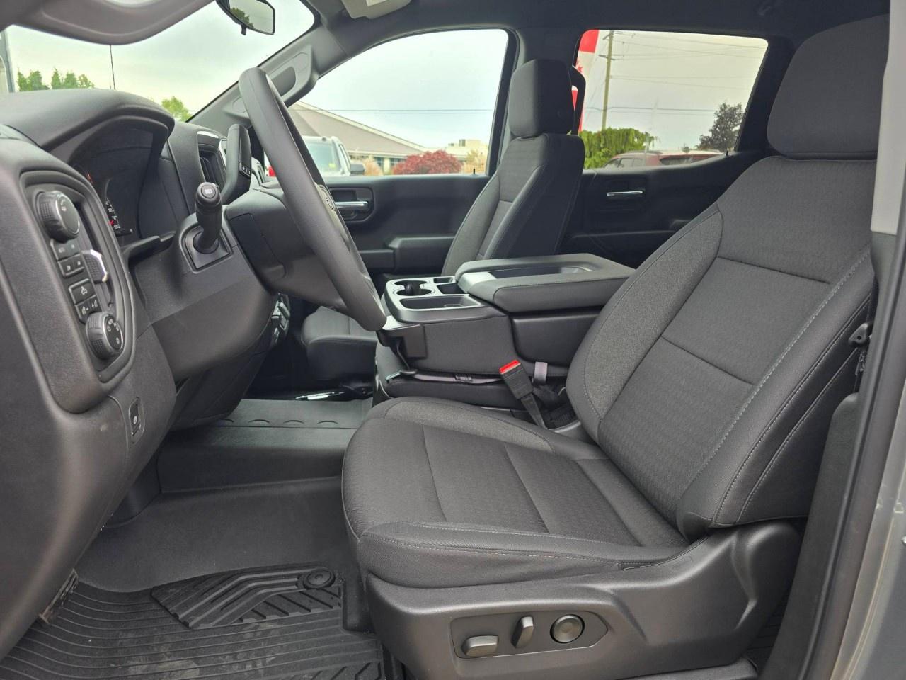 2026 Chevrolet Silverado 1500 Crew Cab Standard Box 4-Wheel Drive Custom Trail Boss Photo