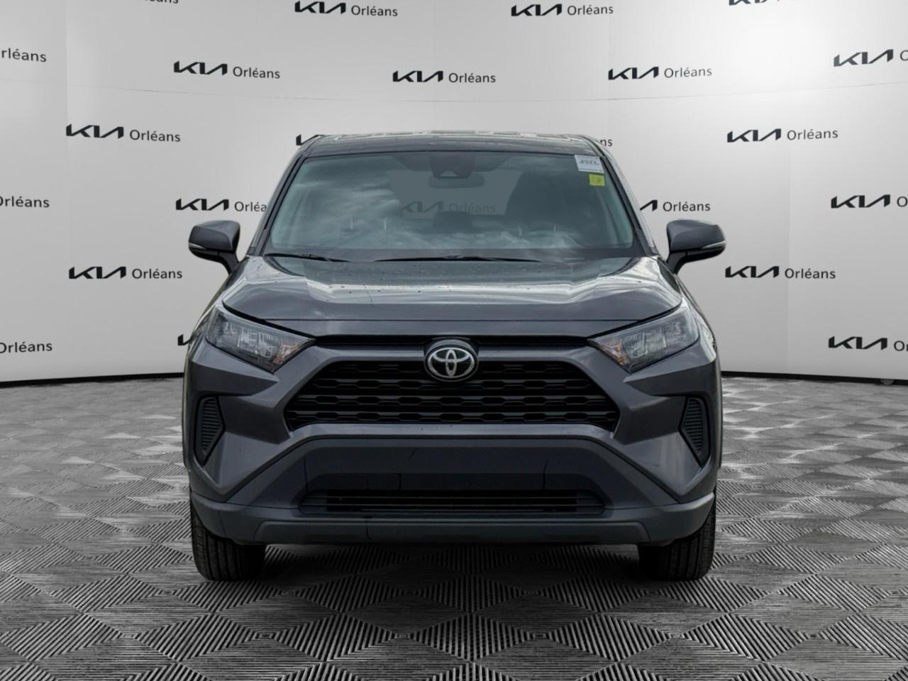 2022 Toyota RAV4 LE AWD Photo
