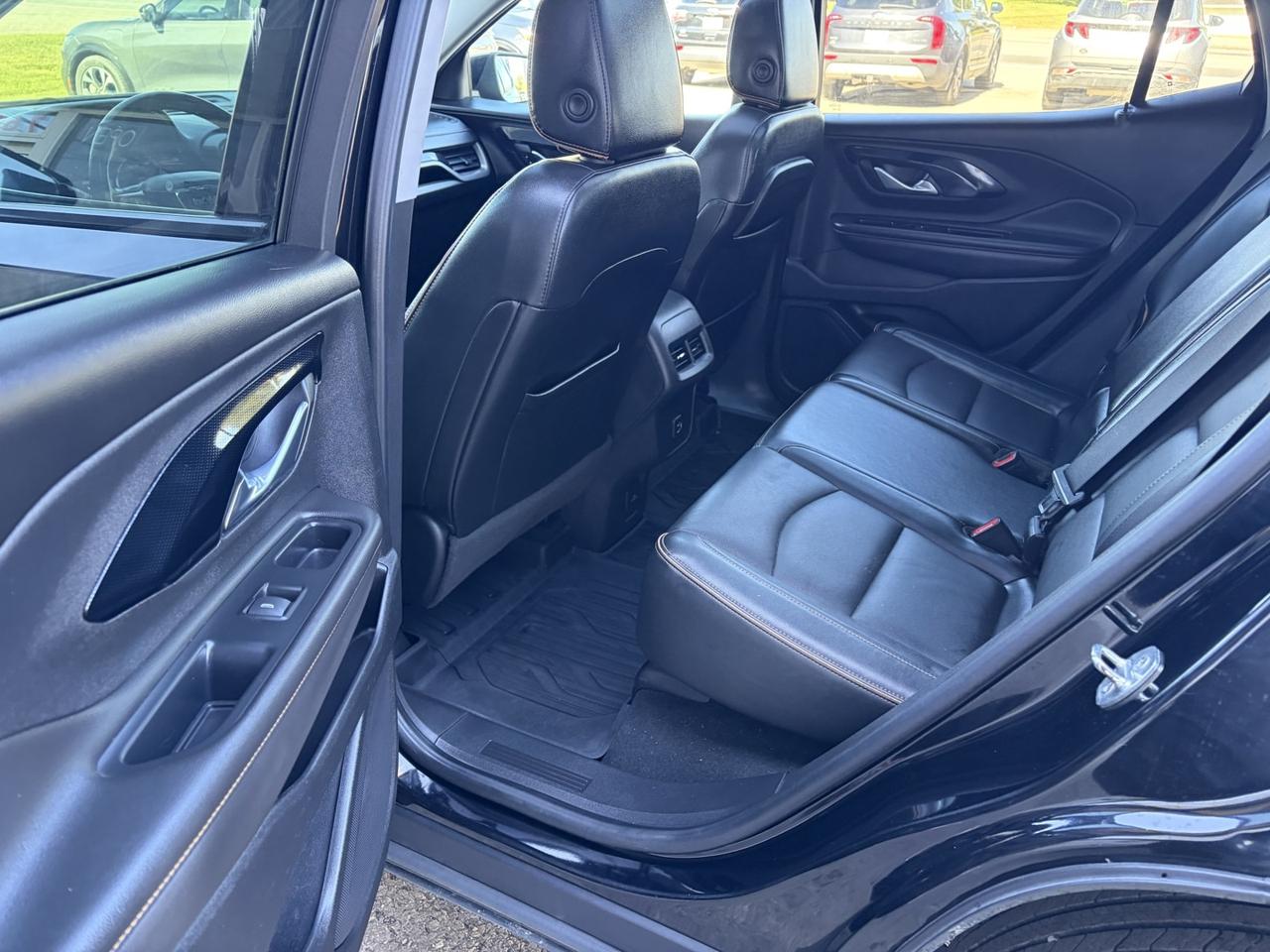 2023 GMC Terrain AT4 AWD - Photo #7