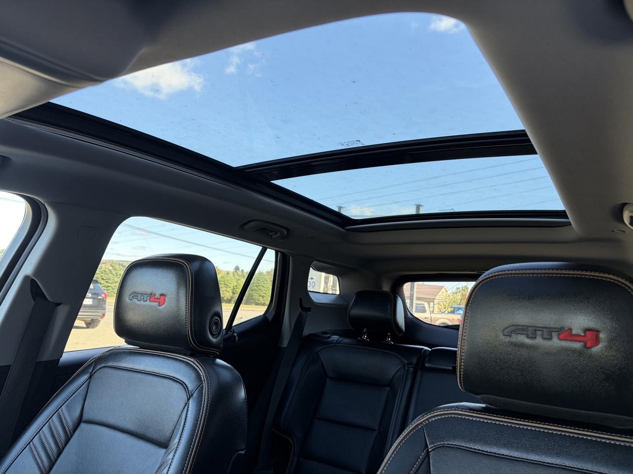 2023 GMC Terrain AT4 AWD - Photo #9