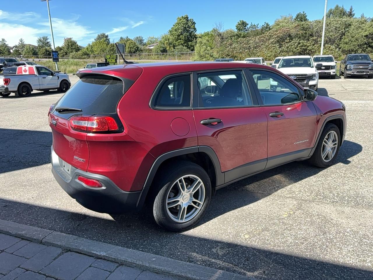 2017 Jeep Cherokee SPORT, 2.4L GREAT ON GAS, 8" SCREEN, AS TRADED Photo4