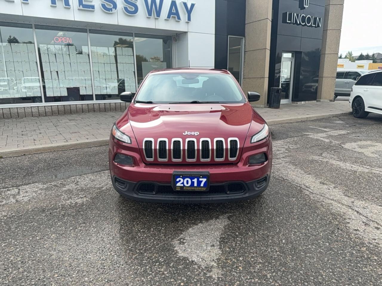 2017 Jeep Cherokee SPORT, 2.4L GREAT ON GAS, 8" SCREEN, AS TRADED Photo