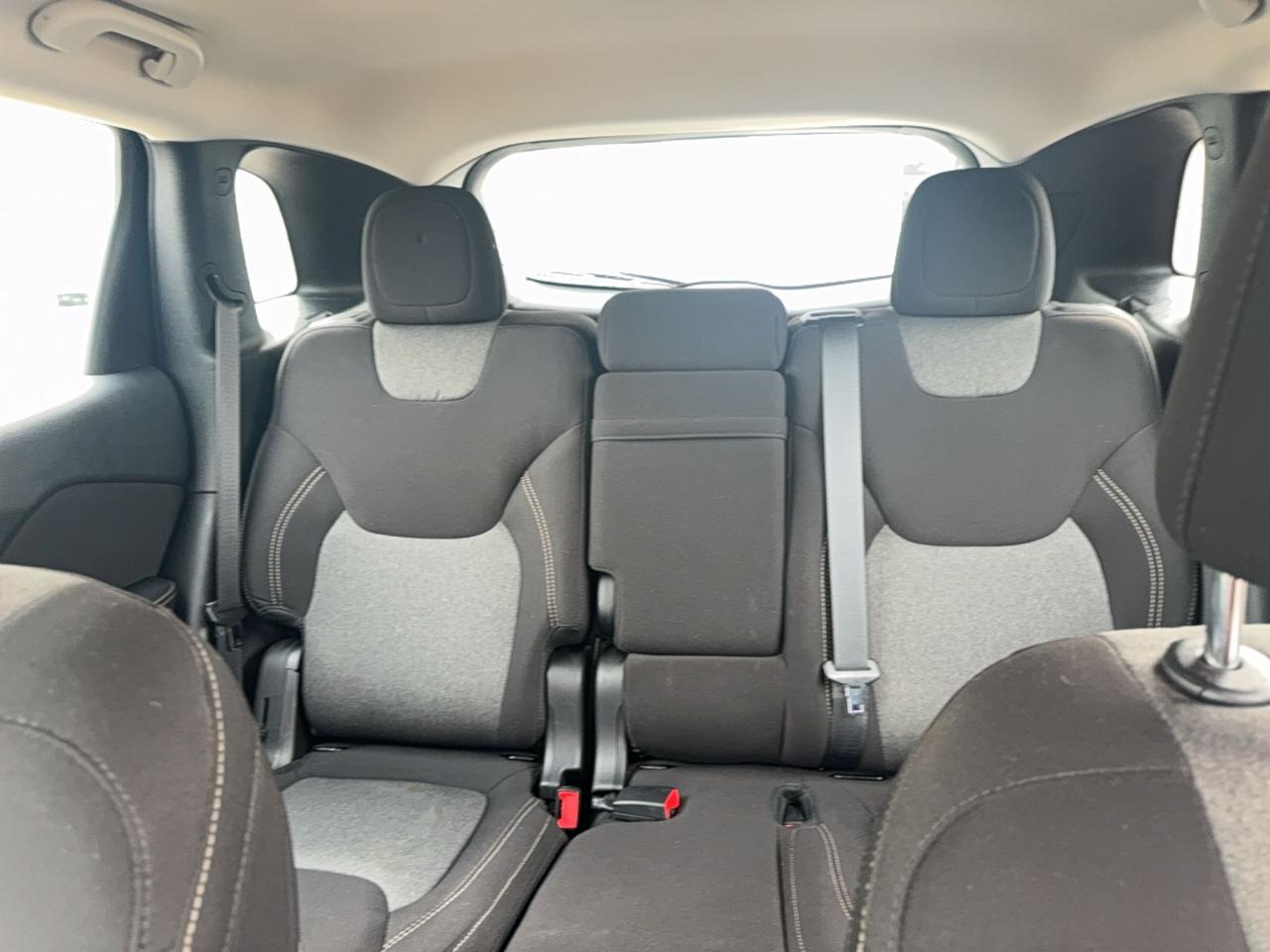 2017 Jeep Cherokee SPORT, 2.4L GREAT ON GAS, 8" SCREEN, AS TRADED Photo