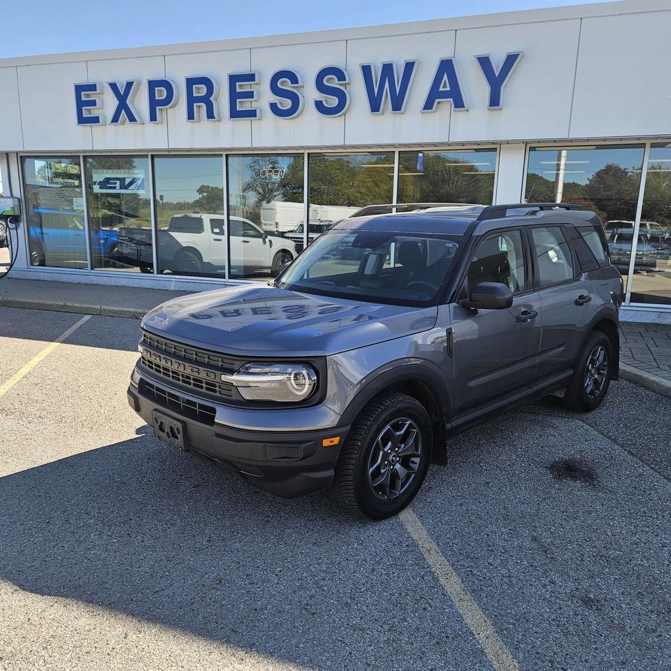 2021 Ford Bronco 1.5L ECOBOOST, 17" RIMS, LANE KEEPING, LOCAL TRADE Photo0