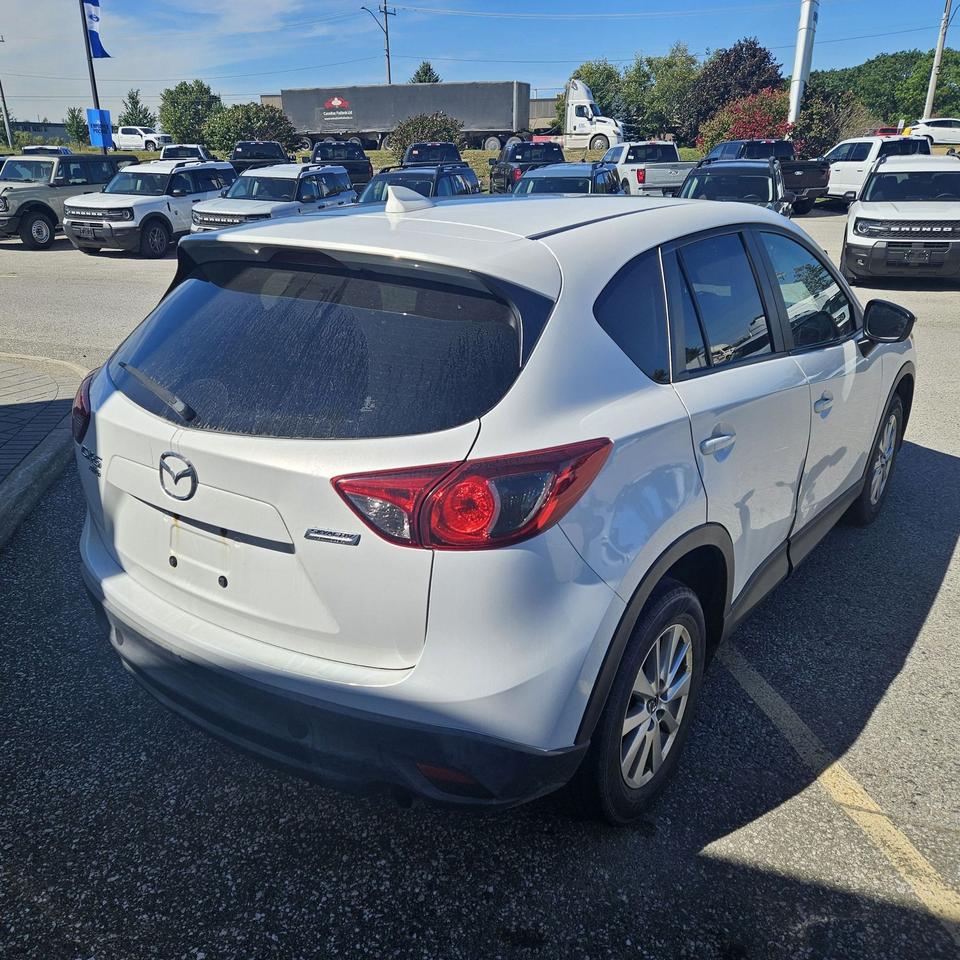 2016 Mazda CX-5 GS, AWD, HEATED SEATS, SUNROOF, 17'S, AS TRADED! Photo4