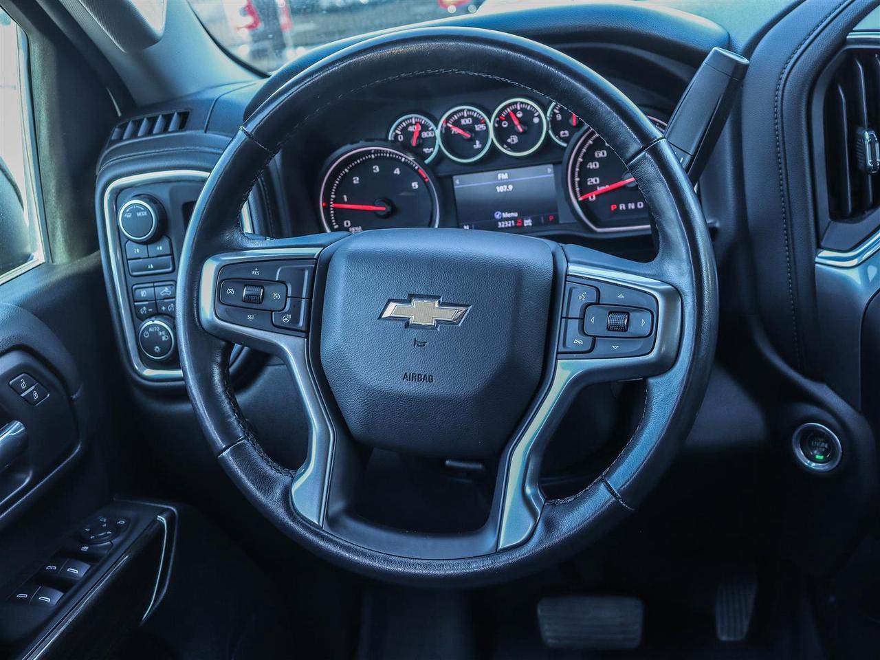 2022 Chevrolet Silverado 2500 LT Crew Cab Photo